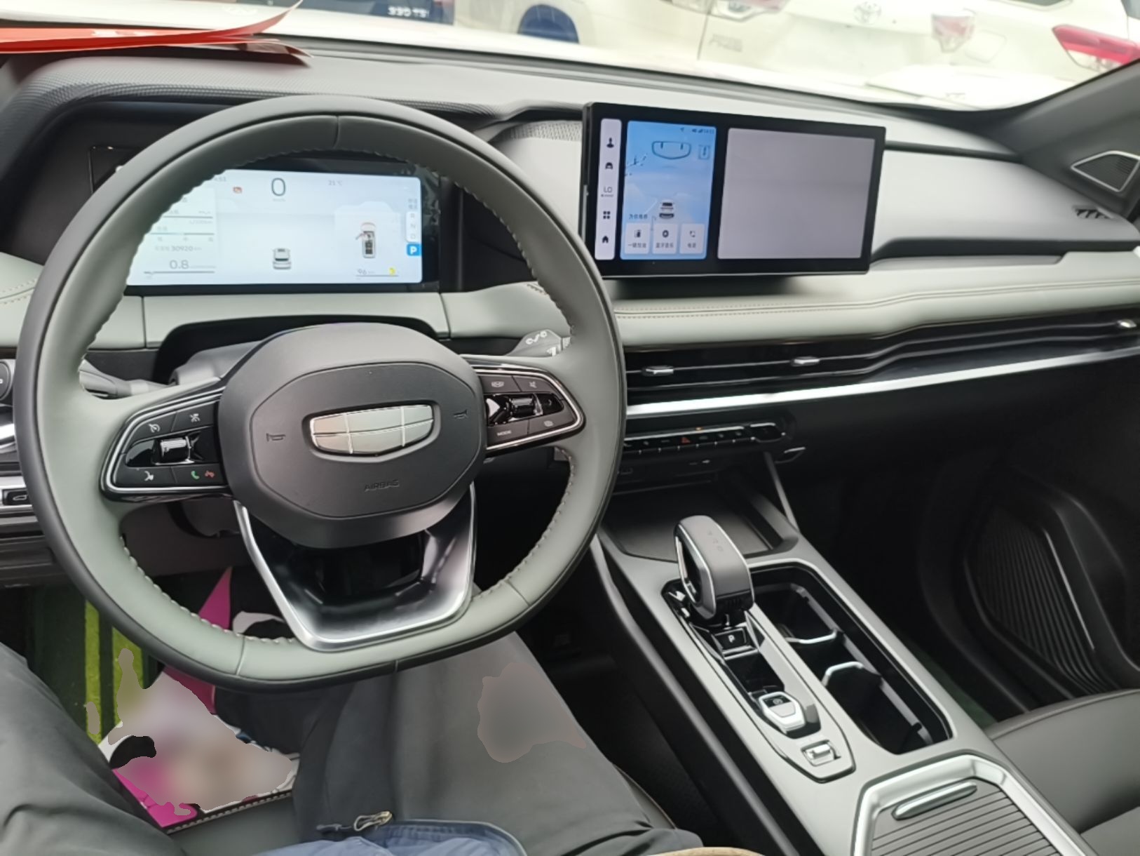 Geely Auto Haoyue L 2023 2.0T DCT Prestige Edition — снимка 12