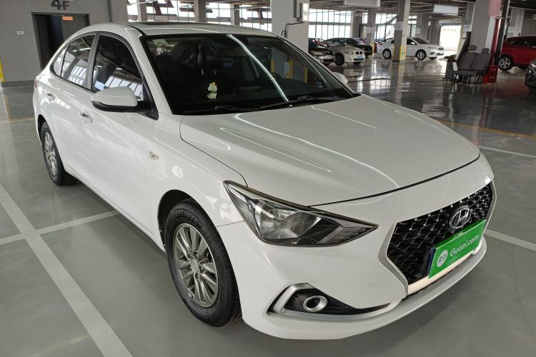 Used Hyundai Celesta 2017 1.6L Automatic Enjoyment Version GLS