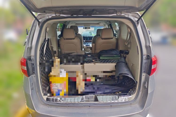 Used Buick GL8 2018 28T Luxury Model China VI Standard Trunk