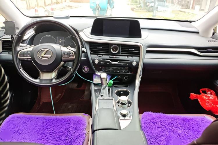 Used Lexus RX 2020 Revised Version 300 Two-Wheel Drive Comfort Edition Center Console