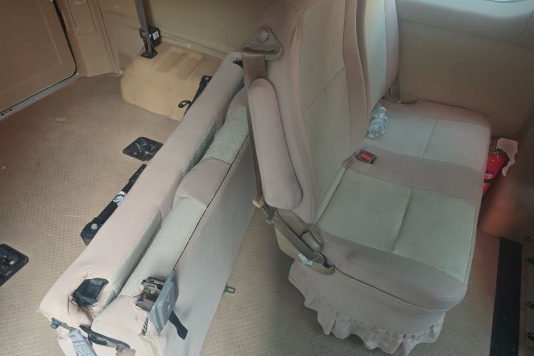 Used Dongfeng Yufeng 2016 2.5T Lingyun Edition Yulibao Premium Short Wheelbase Mid-Roof ZD25