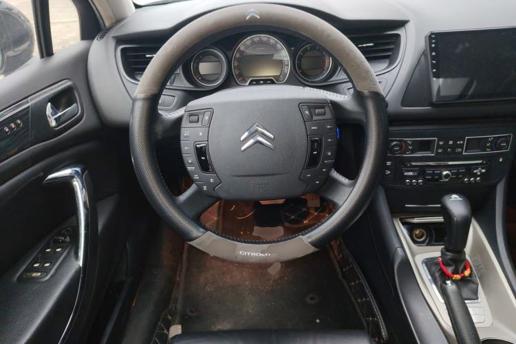 Used Citroen C5 2010 2.3L Automatic Luxury Edition Steering Wheel