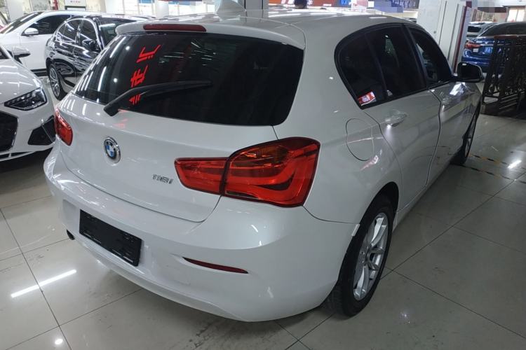 Used BMW 1 Series 2018 118i Leading Model Rear Right 45 Deg