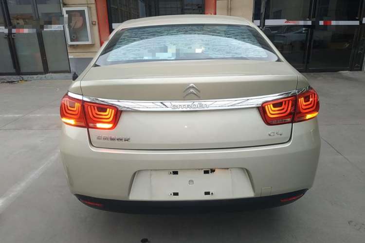 Used Citroen C4 Sega 2016 1.6L Manual Comfort Model Exterior 4