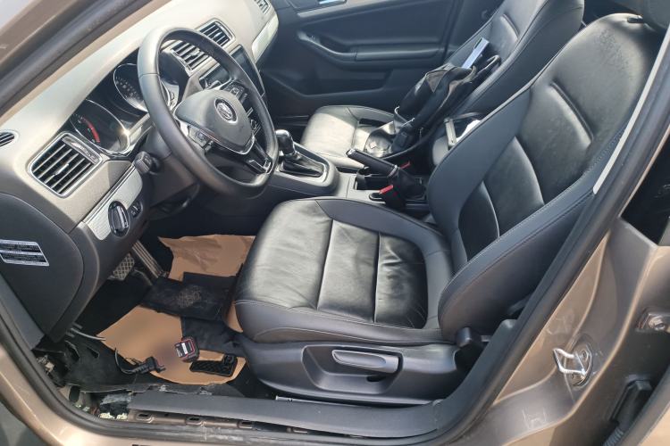 Used Volkswagen Sagitar 2017 1.6L Automatic Comfort Model Left Front Seat