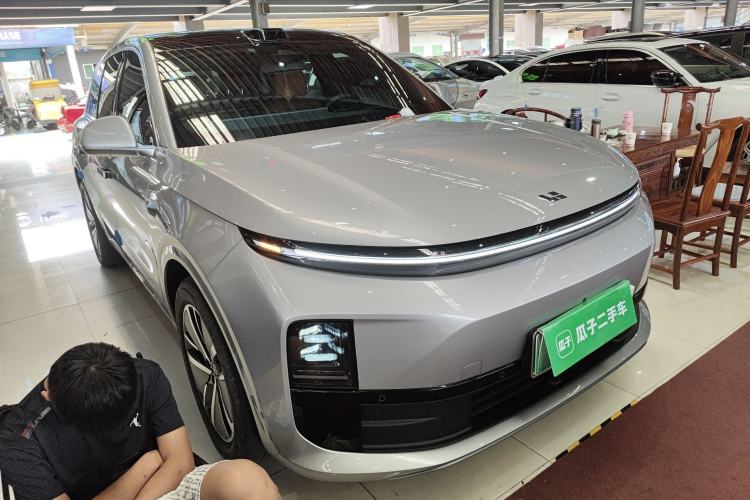 Used Li Auto L6 2024 Max Front Right 45 Deg