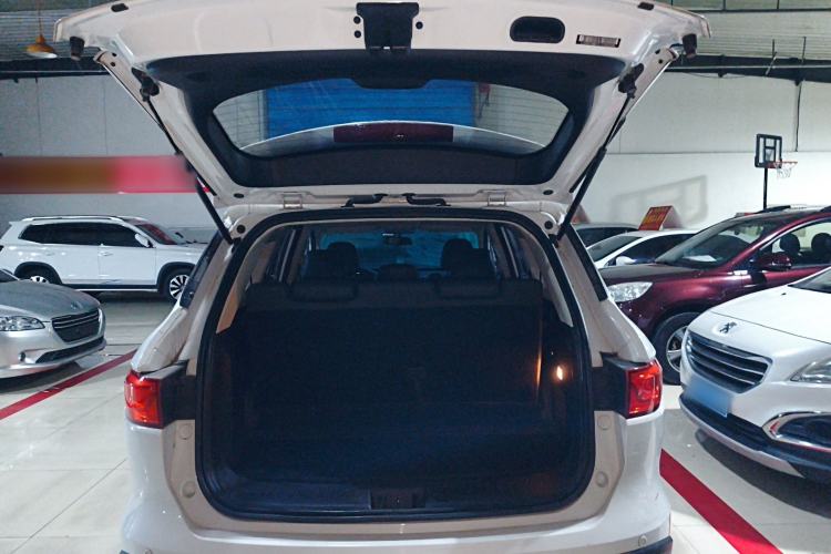 Used Sinotruk VGV U70 2020 1.5T Automatic Smart Luxury 7-Seater
