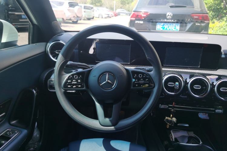 Used Mercedes-Benz A-Class 2019 A 180 L Steering Wheel