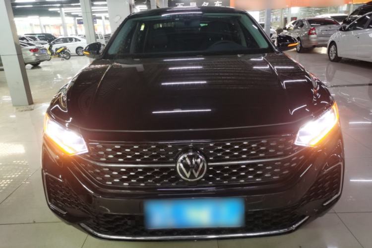 Used Volkswagen Passat 2024 380TSI Starry Dragon Edition Front