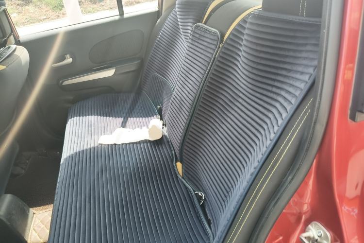 Used Venucia R50X 2013 1.6L Manual Model
