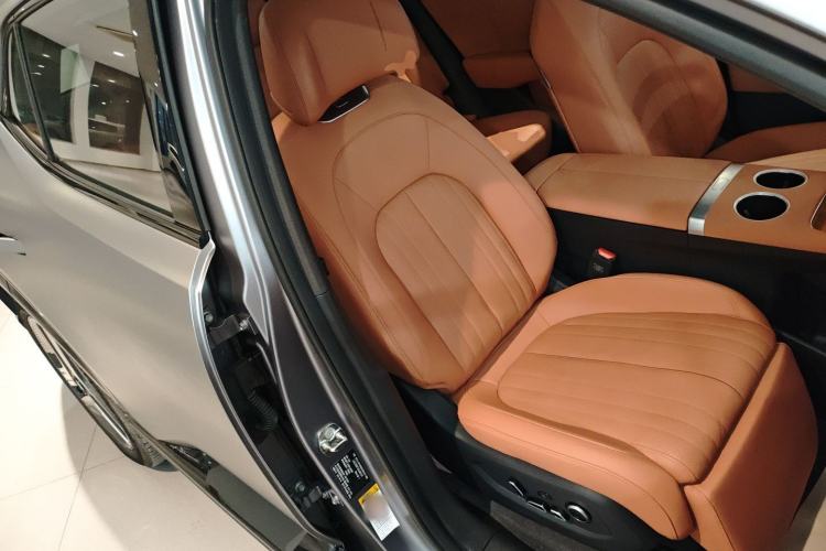 Used CHANGAN NEVO E07 2025 All-Electric 4x4 90kWh Ultra High-Performance Edition Right Front Seat