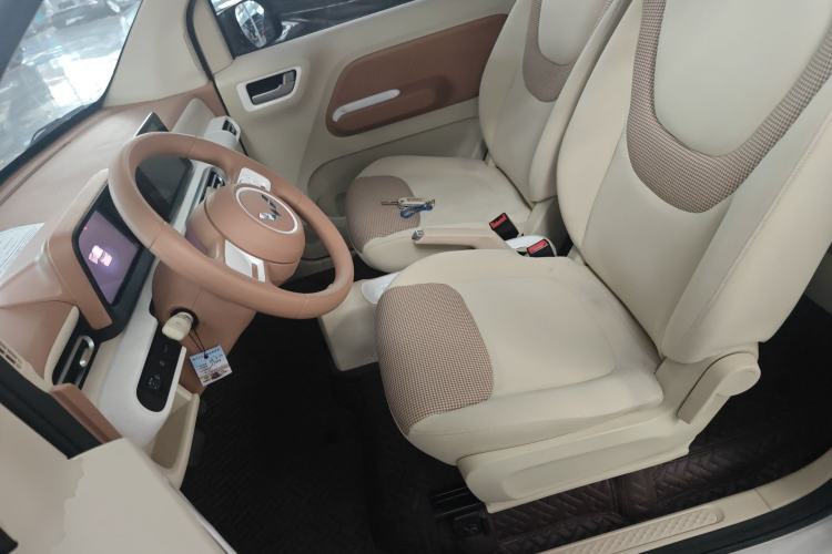 Used Wuling Hongguang MINIEV 2024 3rd Generation 215km Advanced Version Left Front Seat