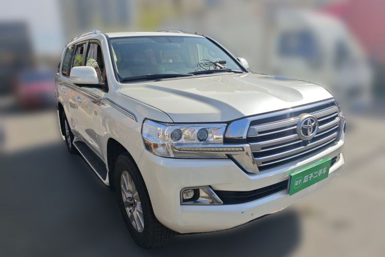 Used Toyota Land Cruiser  Front Right 45 Deg