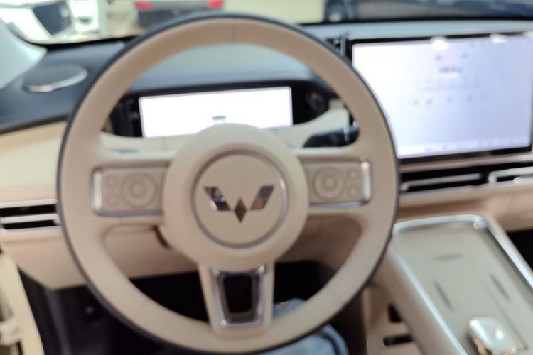 Used Wuling Bingo S 2025 Model 325km Deluxe Edition
