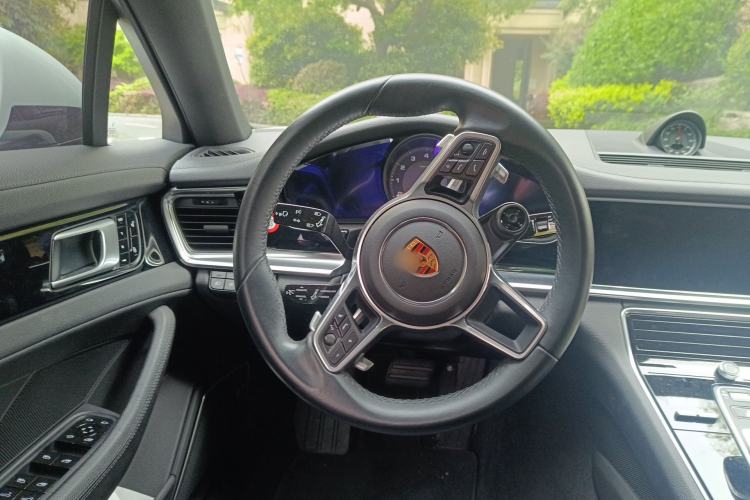 Used Porsche Panamera 2017 Panamera 3.0T Steering Wheel