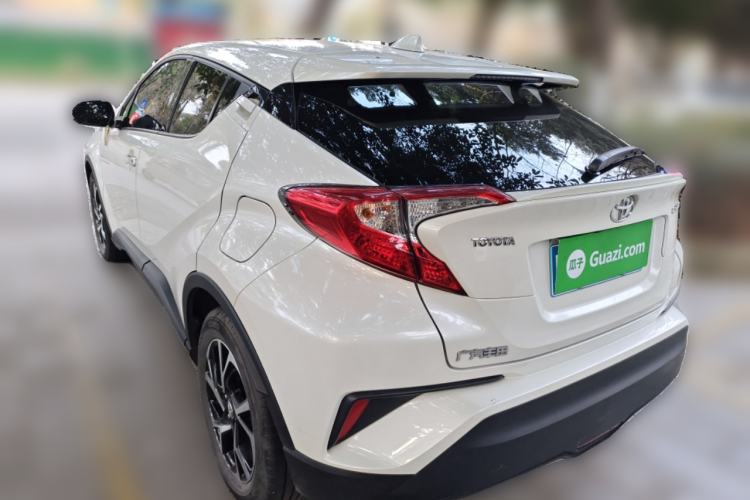 Used Toyota C-HR 2018 2.0L Leading with Sunroof China V Standard