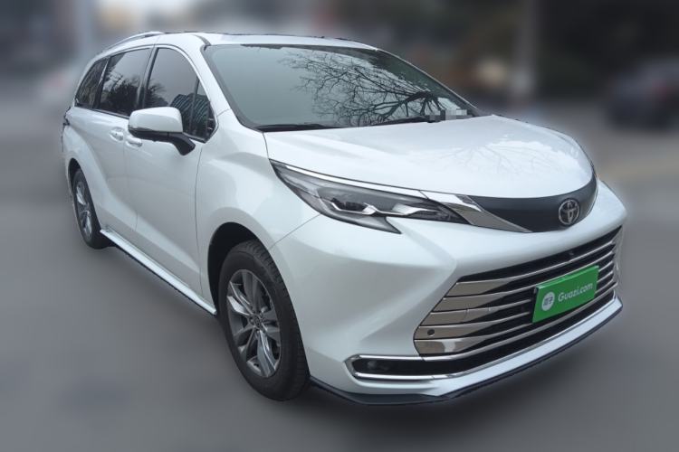 Used Toyota Sienna 2026 Model 2.5L Dual-Engine Two-Wheel-Drive Comfort Edition