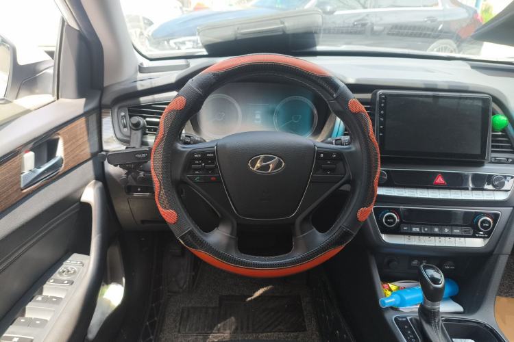 Used Hyundai Sonata Plug-in Hybrid 2018 2.0 PHE Smart Enjoyment Version China VI Standard Steering Wheel