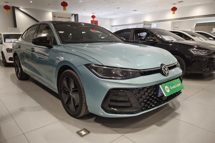 Used Volkswagen Passat 2025 Pro 380TSI Starry Dragon Luxury Edition
