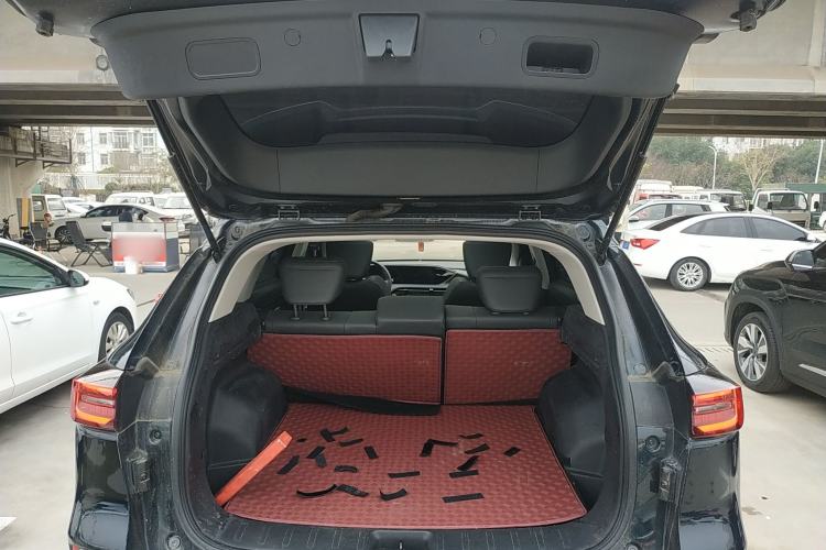 Used Dongfeng Aeolus Huge 2024 Mach Power 1.5T Luxury Model
