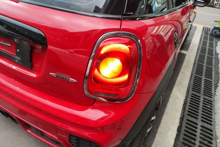 Used MINI JCW 2015 2.0T JOHN COOPER WORKS Right Rear Taillight