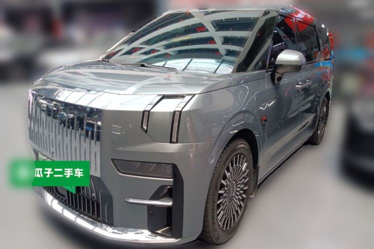 Used Zeekr 009 2024 Six-Seat Executive Version 4WD 108 kWh