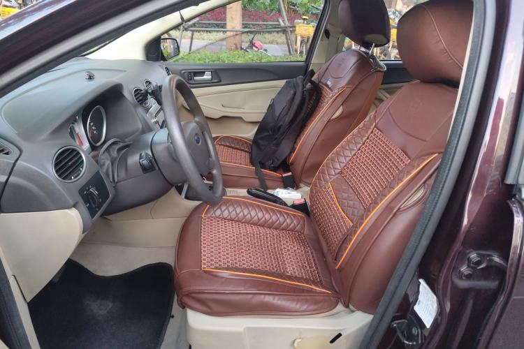 Used Ford Focus 2013 Sedan Classic 1.8L Automatic Base Model
