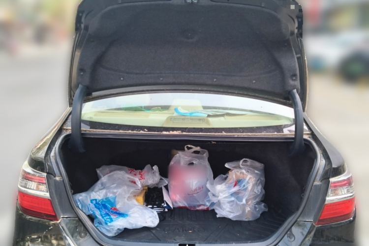 Used Toyota Camry 2016 2.0G 10th Anniversary Leading Edition Trunk