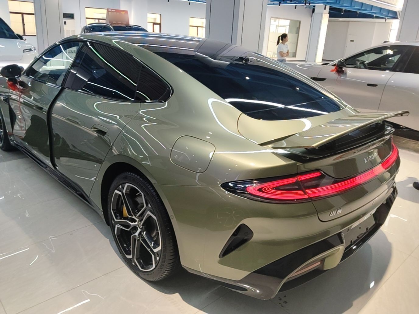 Xiaomi Auto SU7 2024 Rear-Drive Ultra-Long Range Advanced Pro-Level Intelligent Driving Version — снимка 4