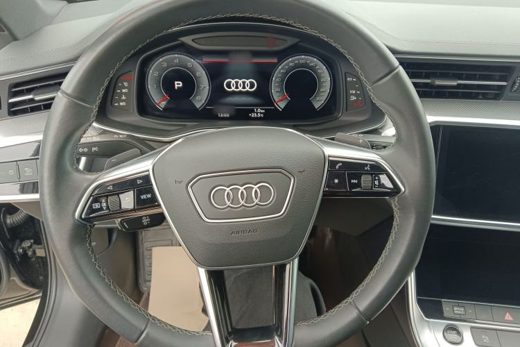 Used Audi A6L 2022 40 TFSI Luxury Dynamic Model Steering Wheel