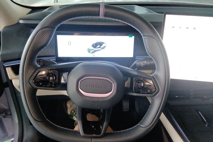 Used Lynk & Co 07 2024 EM-P 126 Long-Range Halo