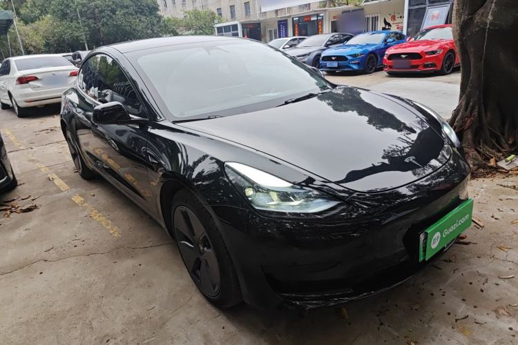 Used Tesla Model 3 2022 Rear-Wheel-Drive Version Front Right 45 Deg