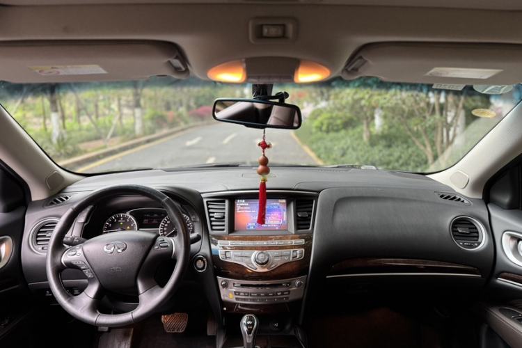 Used Infiniti QX60 2016 2.5 S/C Hybrid Two-Wheel-Drive Excellence Edition China V Standard Interior 3