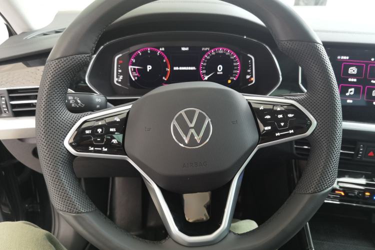 Used Volkswagen Passat 2024 380TSI Dragon Glory Edition
