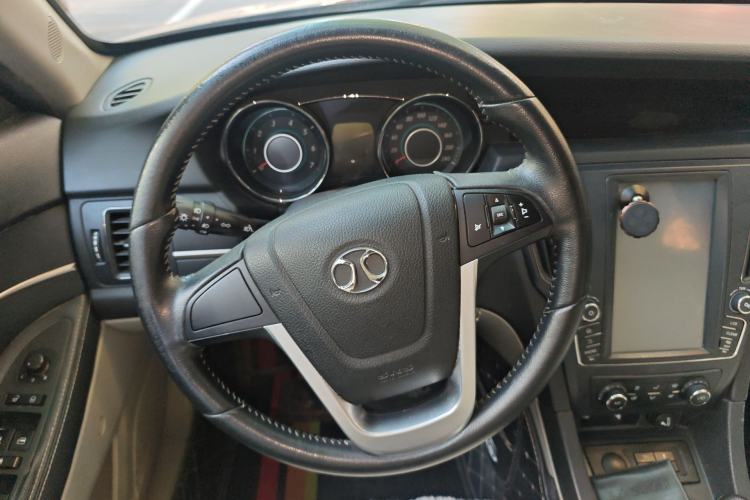 Used BAIC Senova D50 2014 1.5L manual comfort version Steering Wheel
