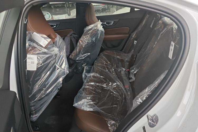 Used Volvo S60 2026 Model B4 Zhiyi Luxury Edition