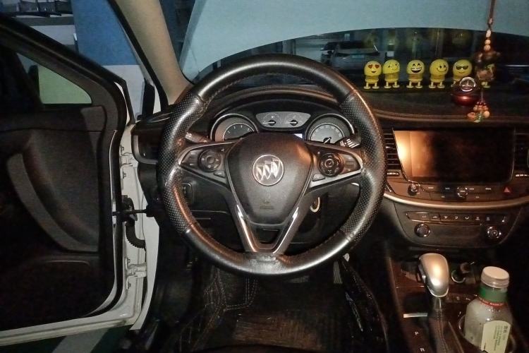 Used Buick Verano 2017 Sedan 20T Dual-Clutch Leading Model Steering Wheel