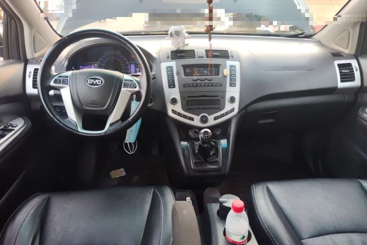 Used BYD S6 2013 Platinum Edition 2.0L Manual Luxury Model
