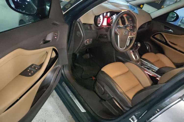 Used Opel Zafira 2013 1.4T Seven-Seater Luxury Model