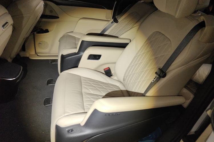 Used Buick GL8 2022 ES Landtrek 653T Flagship Model