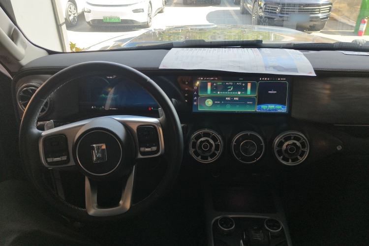 Used Tank 300 2021 City Edition 2.0T—Truly Stylish
