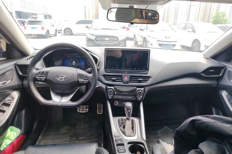 Used Hyundai Lafesta 2019 280TGDi Smart Speed Version China VI Standard Center Console