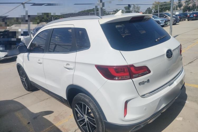 Used Bestune X40 2018 Internet Celebrity Edition 1.6L Manual Luxury Version
