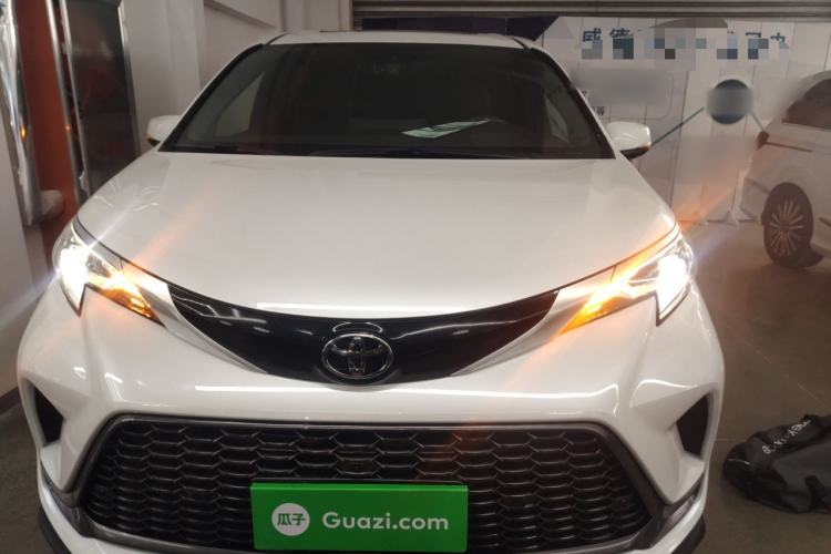 Used Toyota Granvia 2024 2.5L Hybrid Prestige PLUS Four-Wheel Drive Version Front