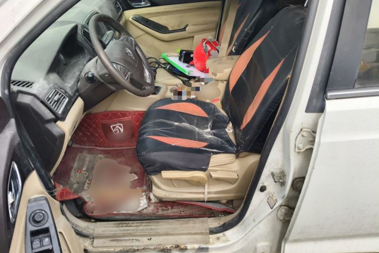 Used Baojun 730 2014 1.5L manual Comfort ESP version 7 seats
