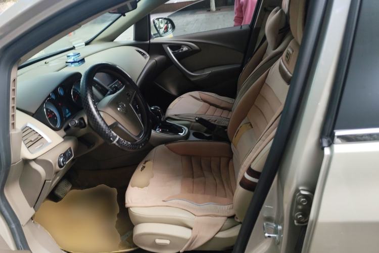 Used Buick GT 2013 GT 1.6L Automatic Fashion Edition Left Front Seat