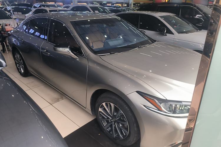 Used Lexus ES 2022 200 Excellence Edition