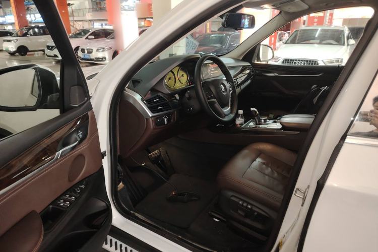 Used BMW X5 2014 xDrive35i U.S. specification
