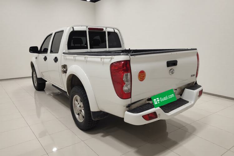 Used Great Wall Wingle 5 2017 2.0T European-spec Diesel Two-Wheel-Drive Entry-Level Big Double-Cab GW4D20D