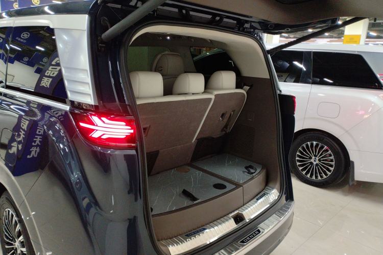 Used Denza D9 2022 DM-i 970 Four-Wheel Drive Flagship Model
